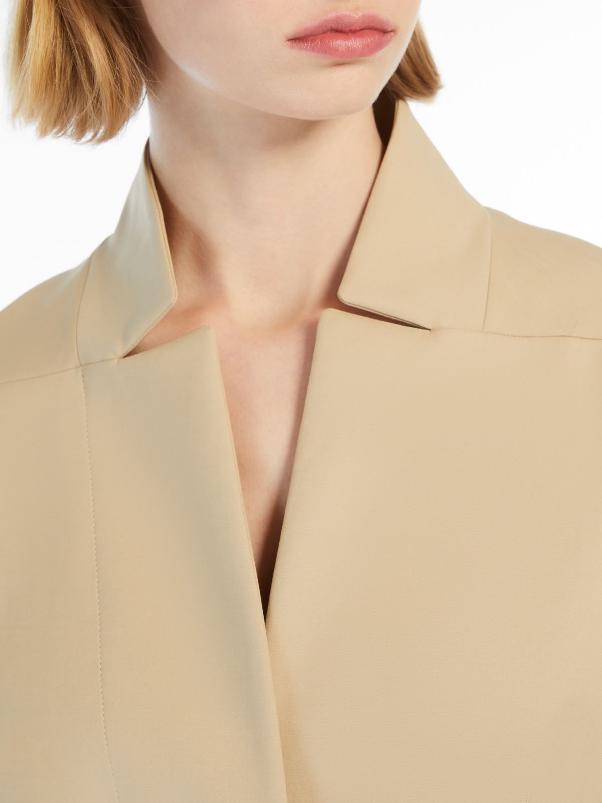 Female jacket in cotton canvas