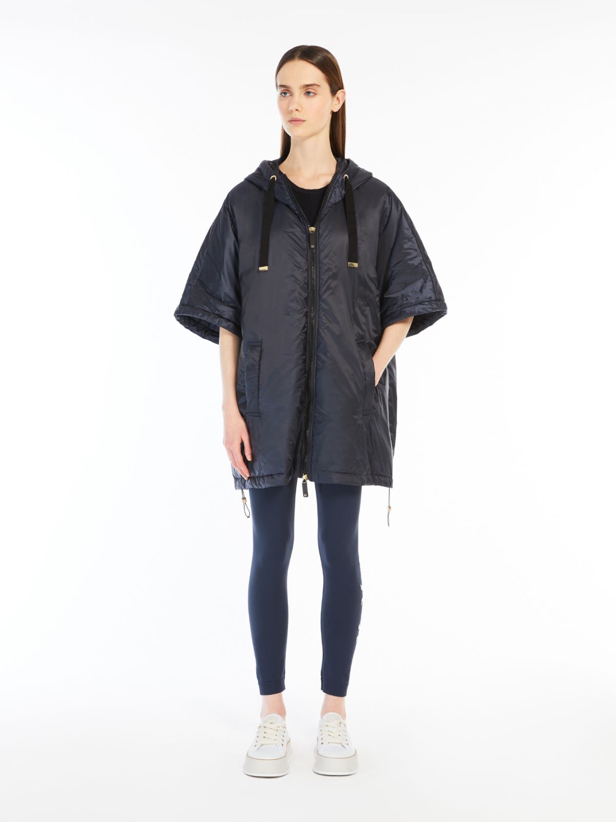 Water-repellent fabric cape