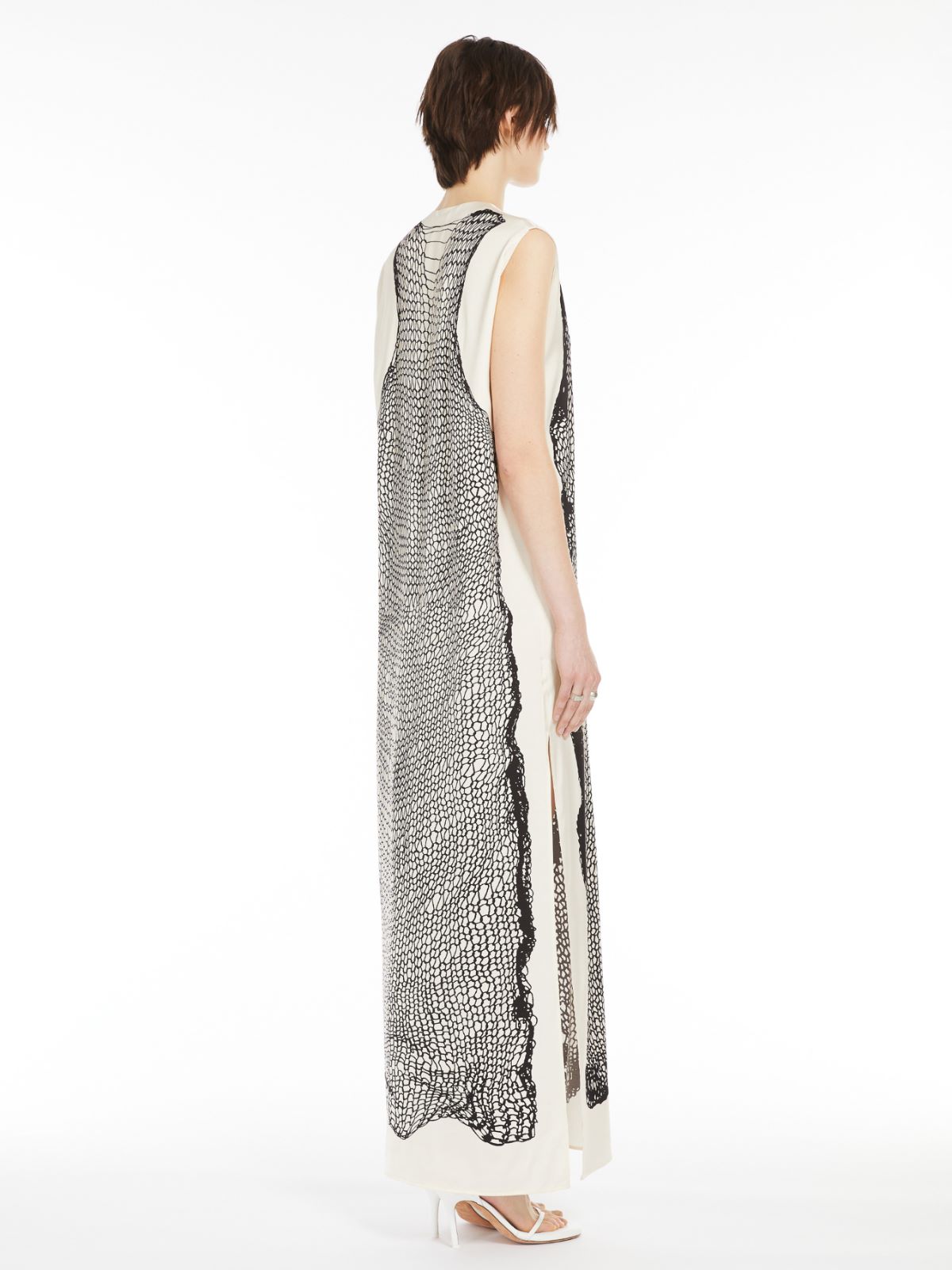 Sleeveless viscose dress