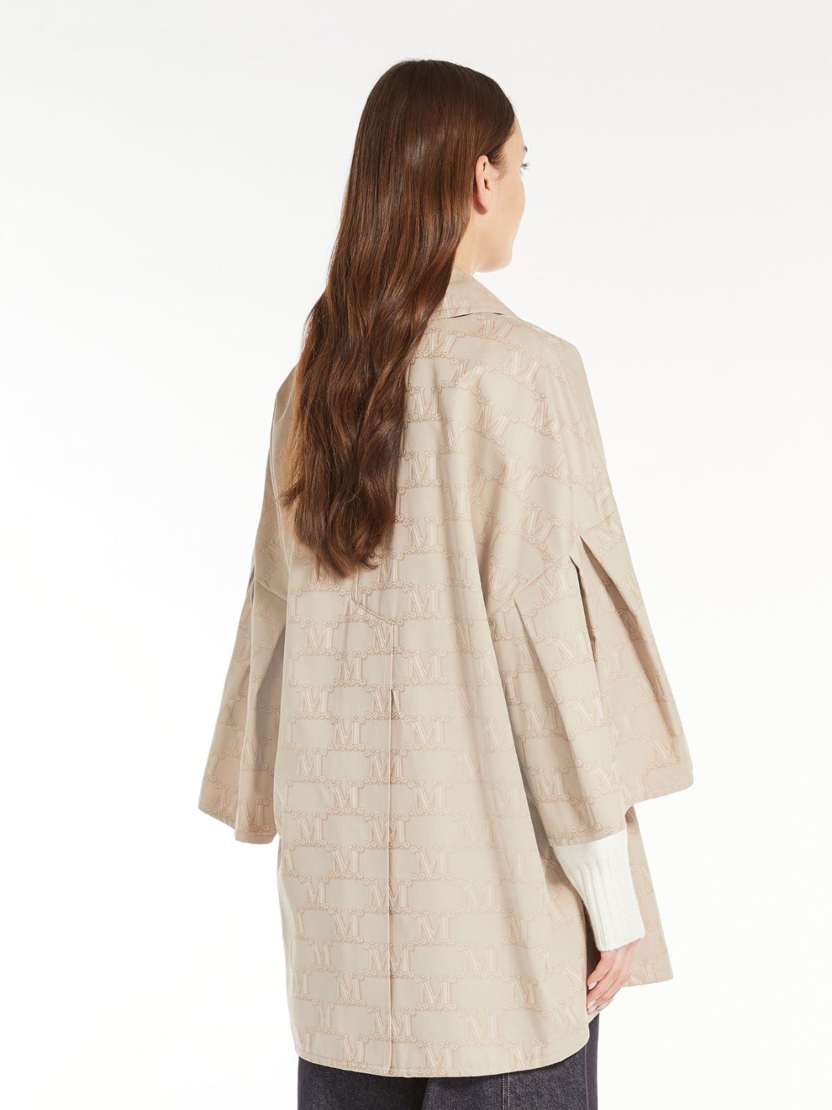Cloak in jacquard gabardine