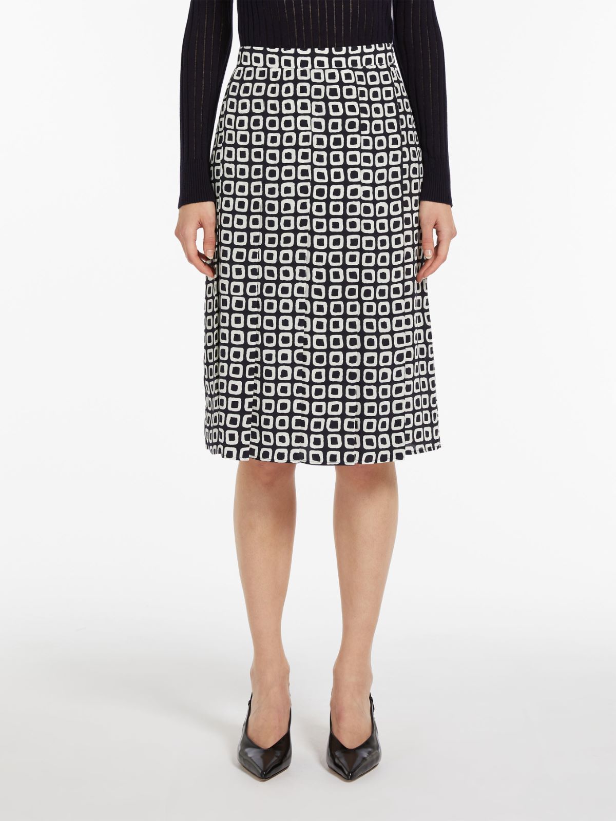 Pleated printed silk skirt