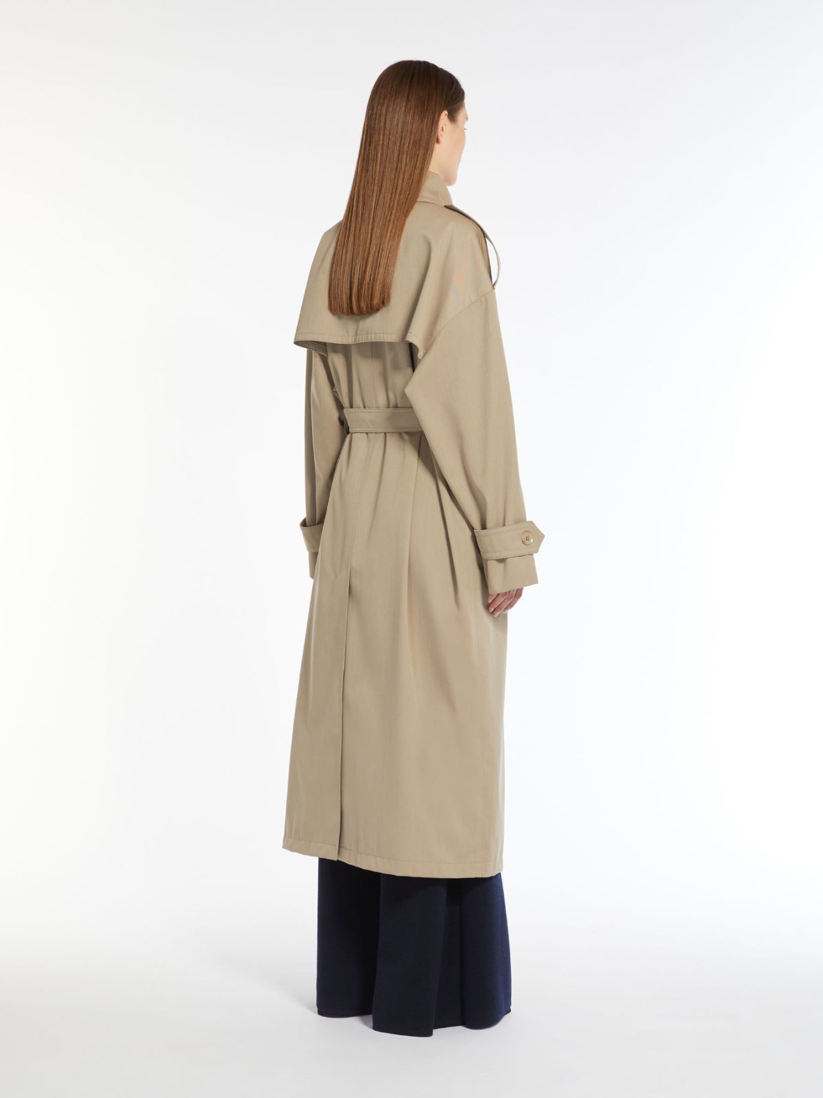 Oversize trench coat in water-resistant cotton and wool