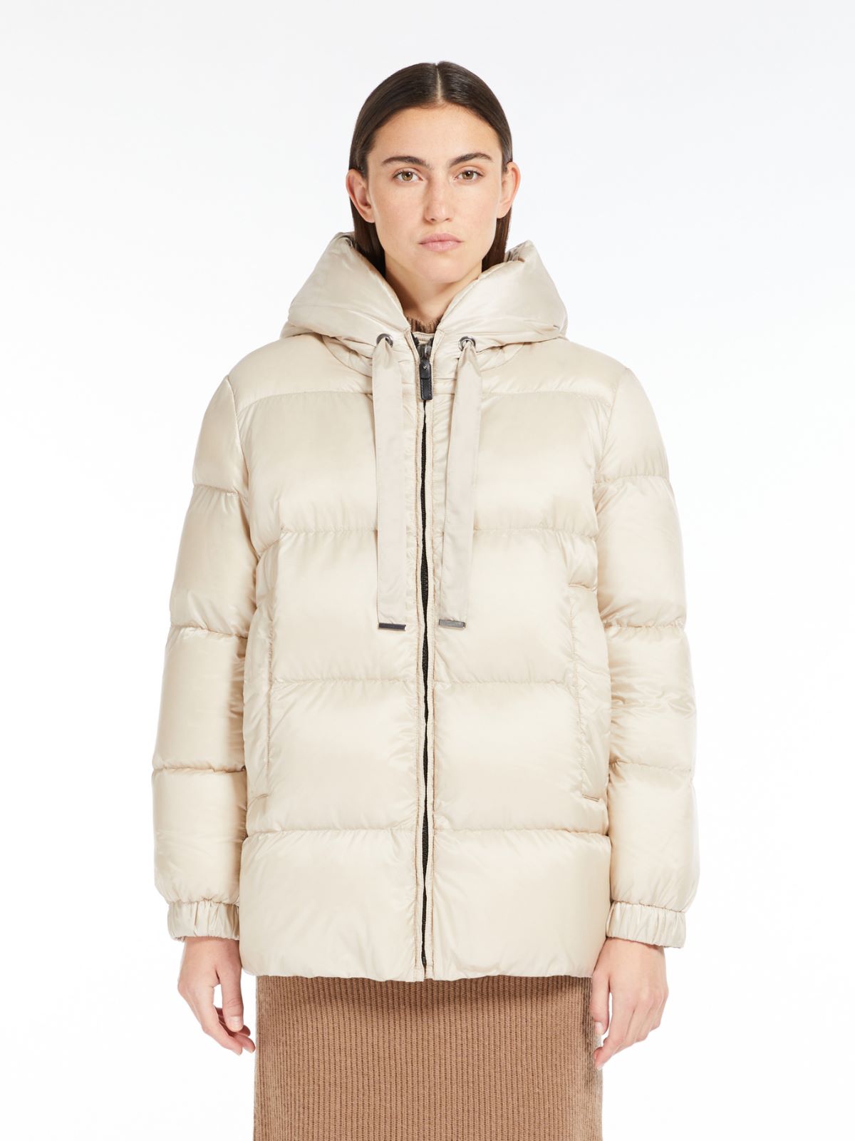 Water-repellent down jacket