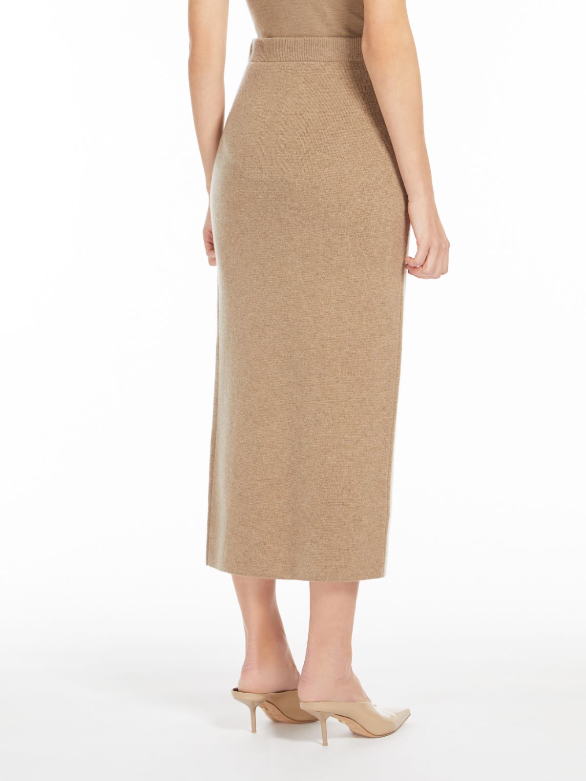 Straight wool and cashmere skirt