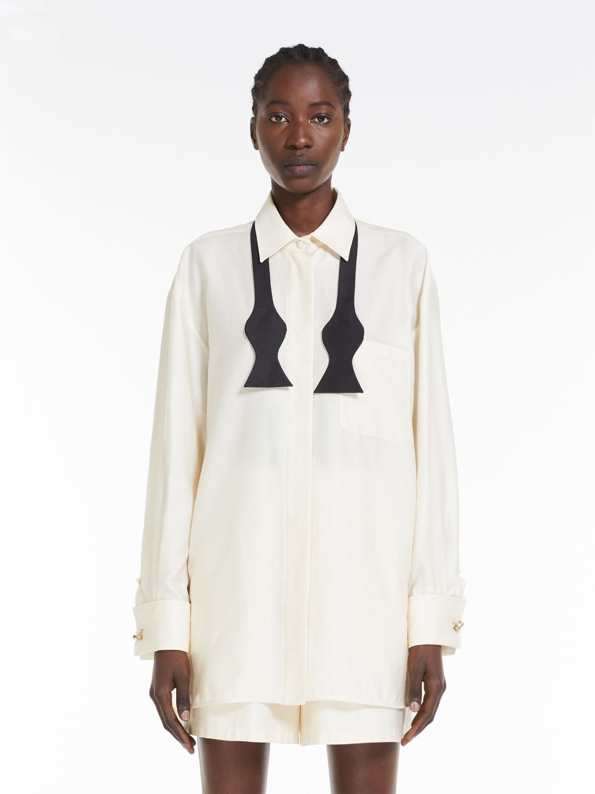 Oversize men’s-style cotton shirt