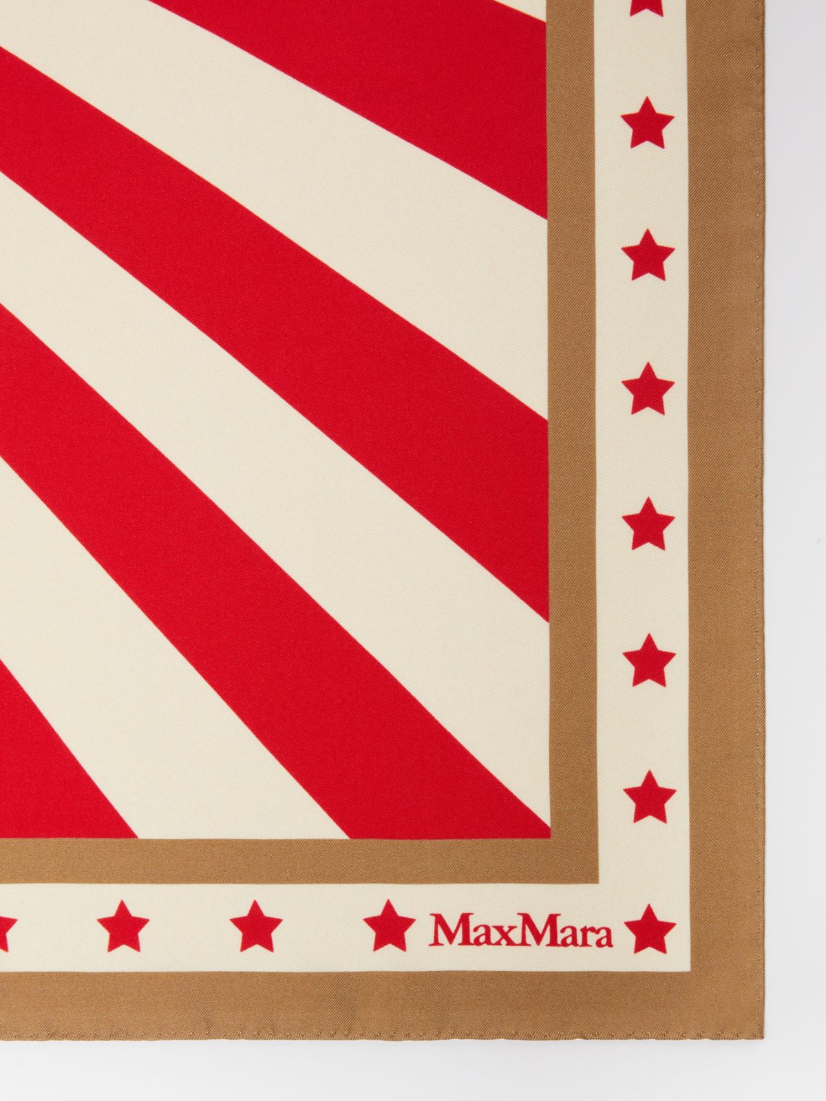 Printed silk square foulard