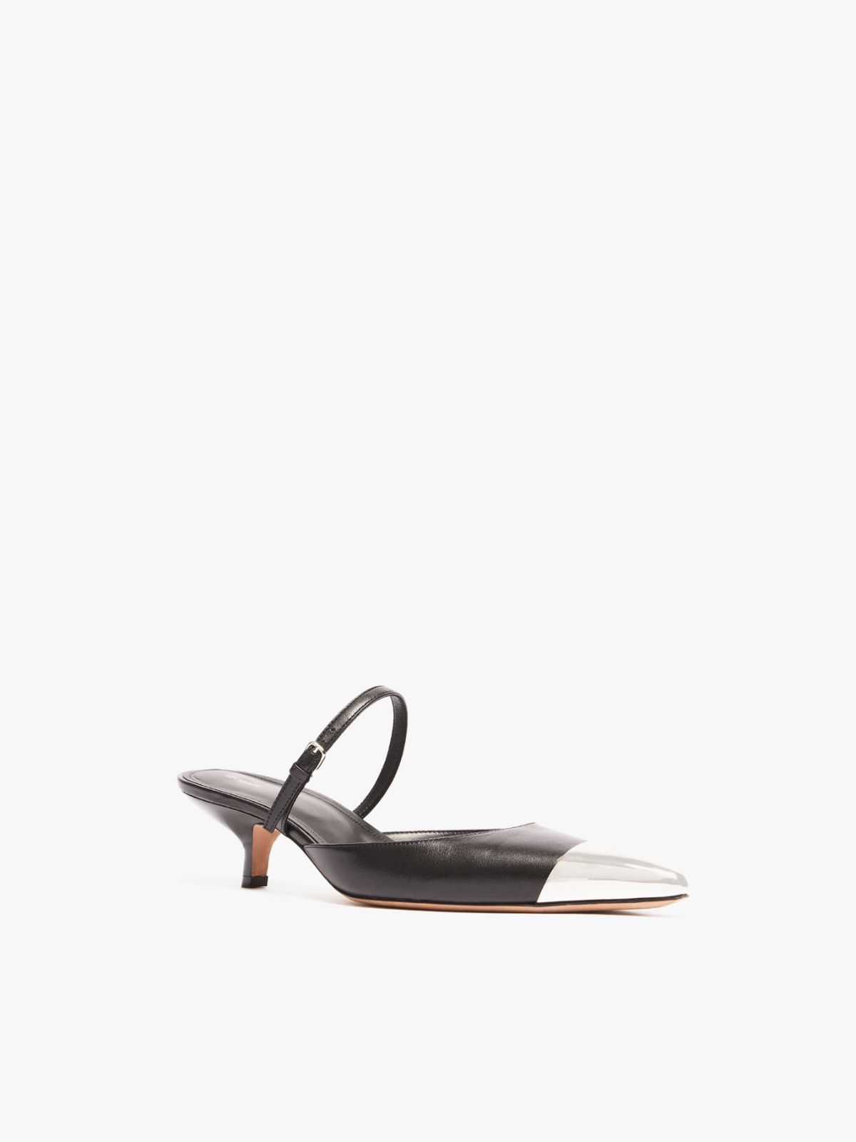 Metal-toe mules