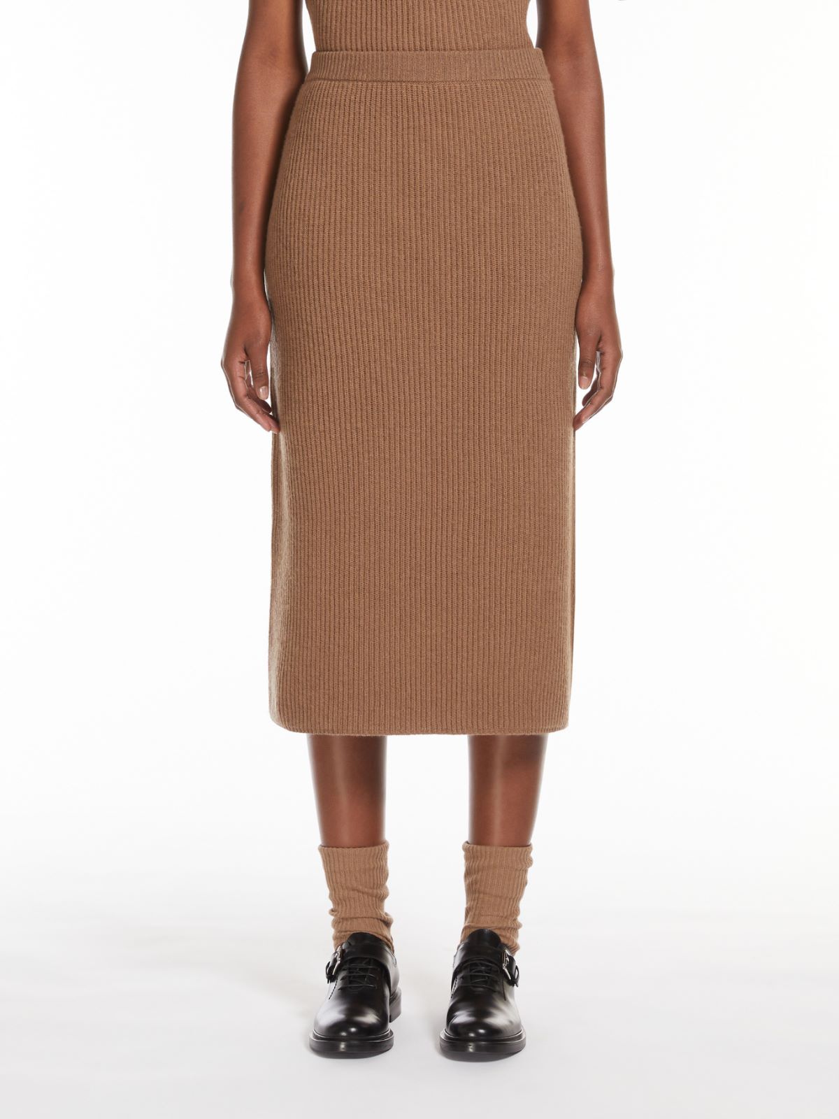 Wool and cashmere pencil skirt