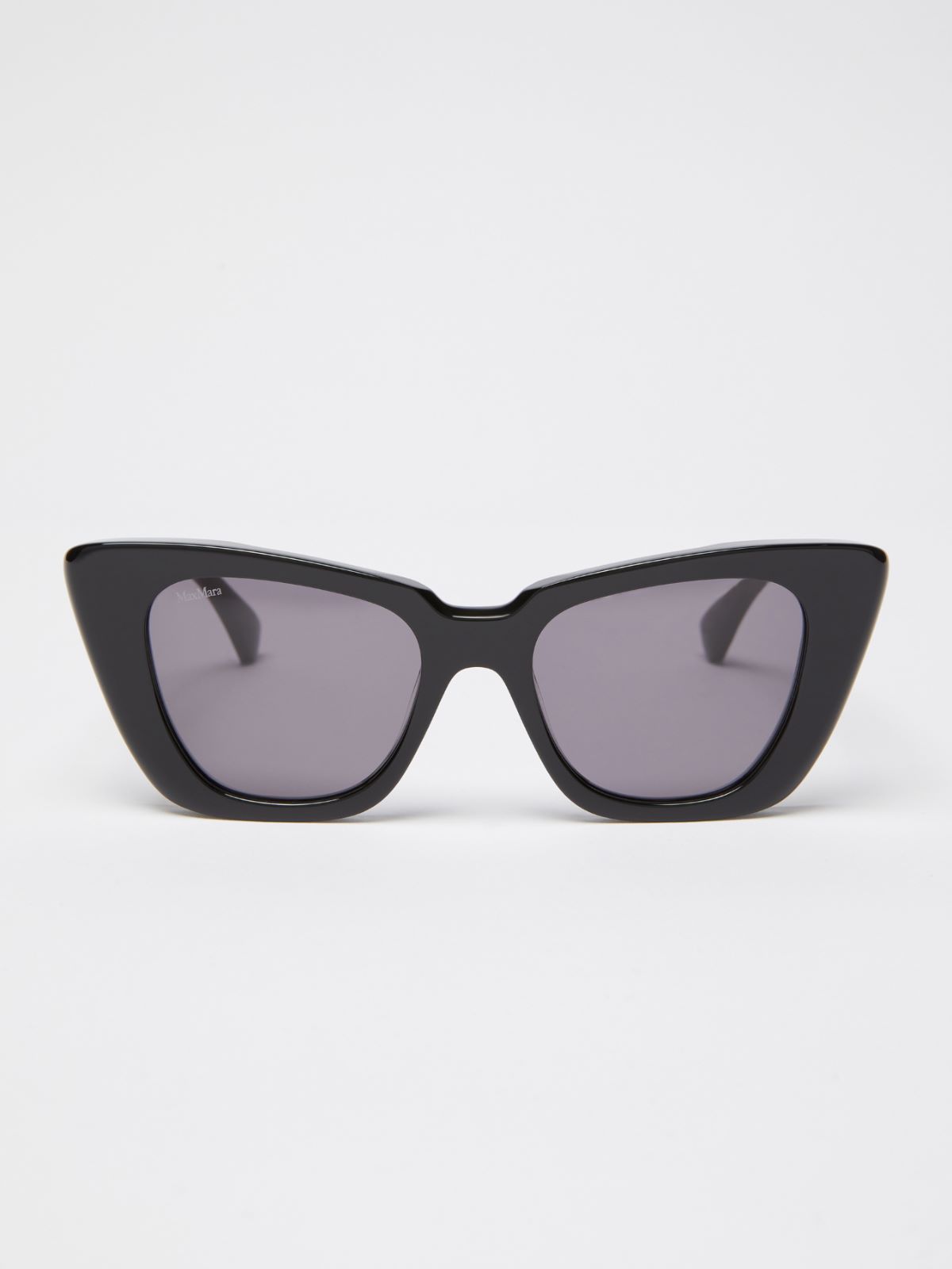 Cat-eye sunglasses