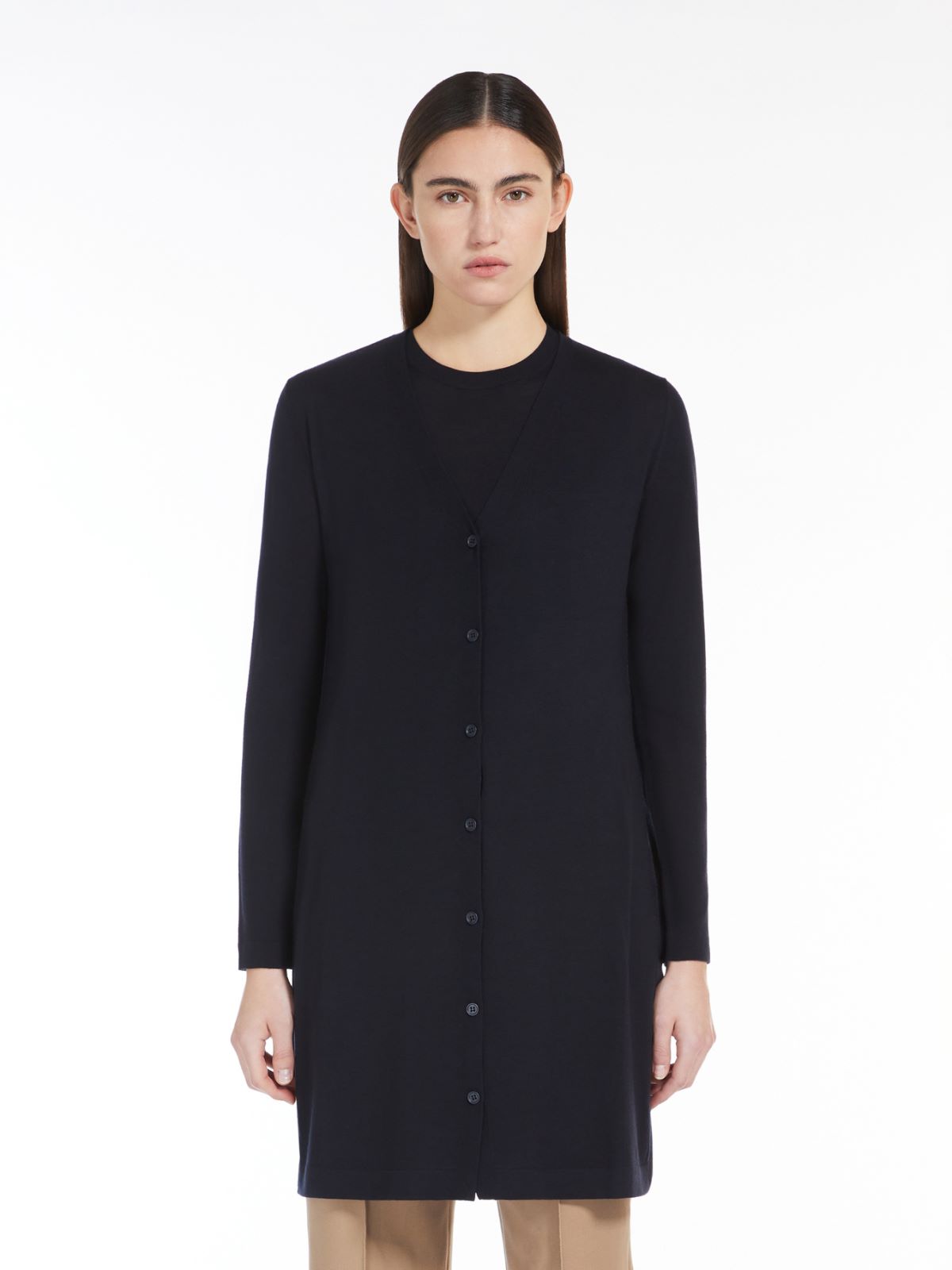 Long wool yarn cardigan