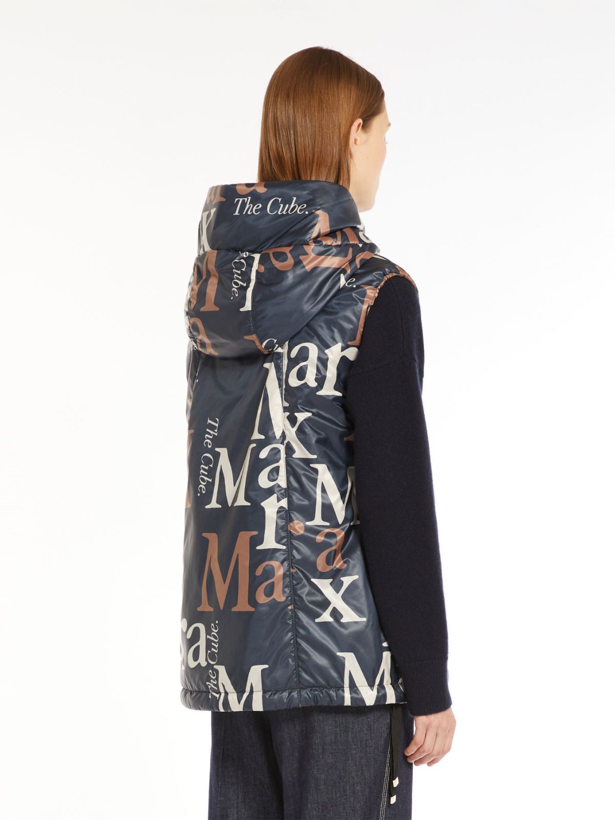 Reversible gilet in water-resistant printed canvas