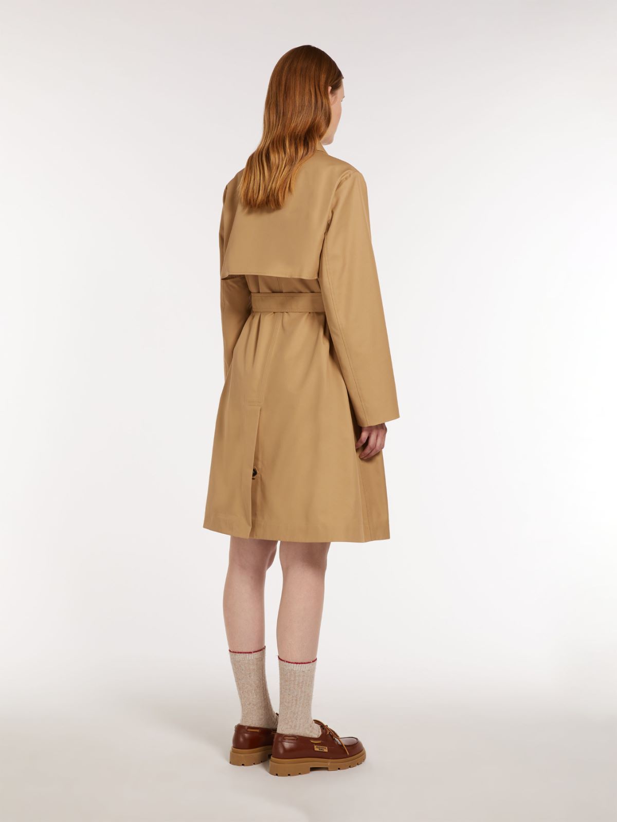 Single-breasted water-repellent gabardine trench coat