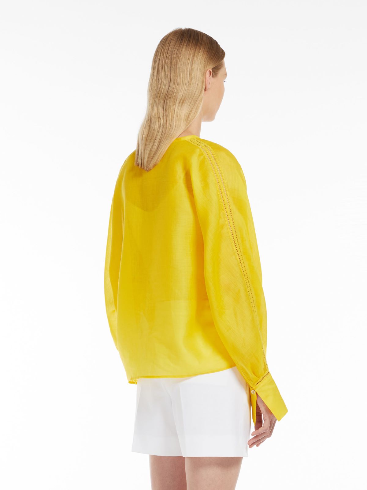 Ramie gauze and lace blouse