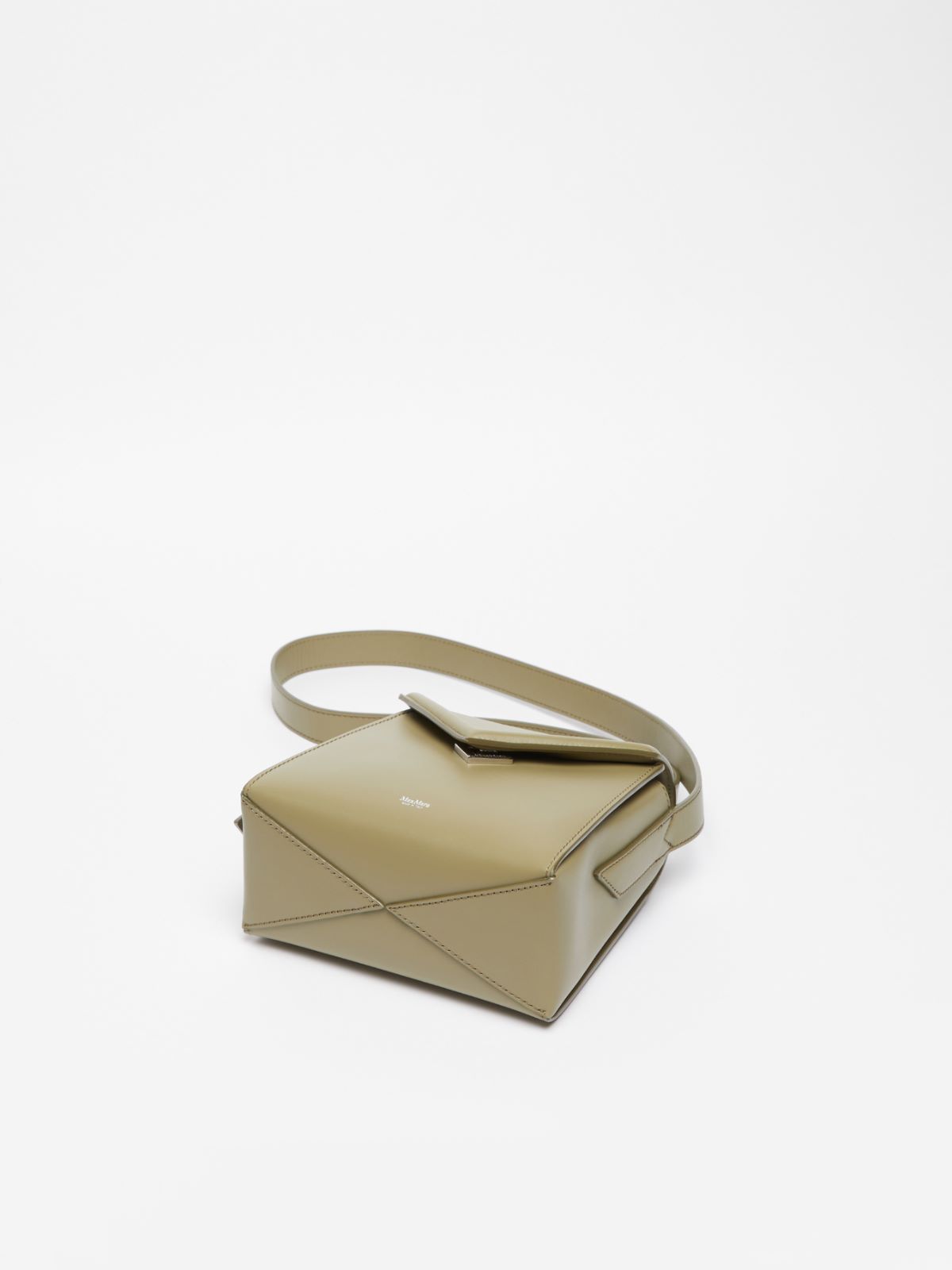 Smooth leather crossbody MM Bag