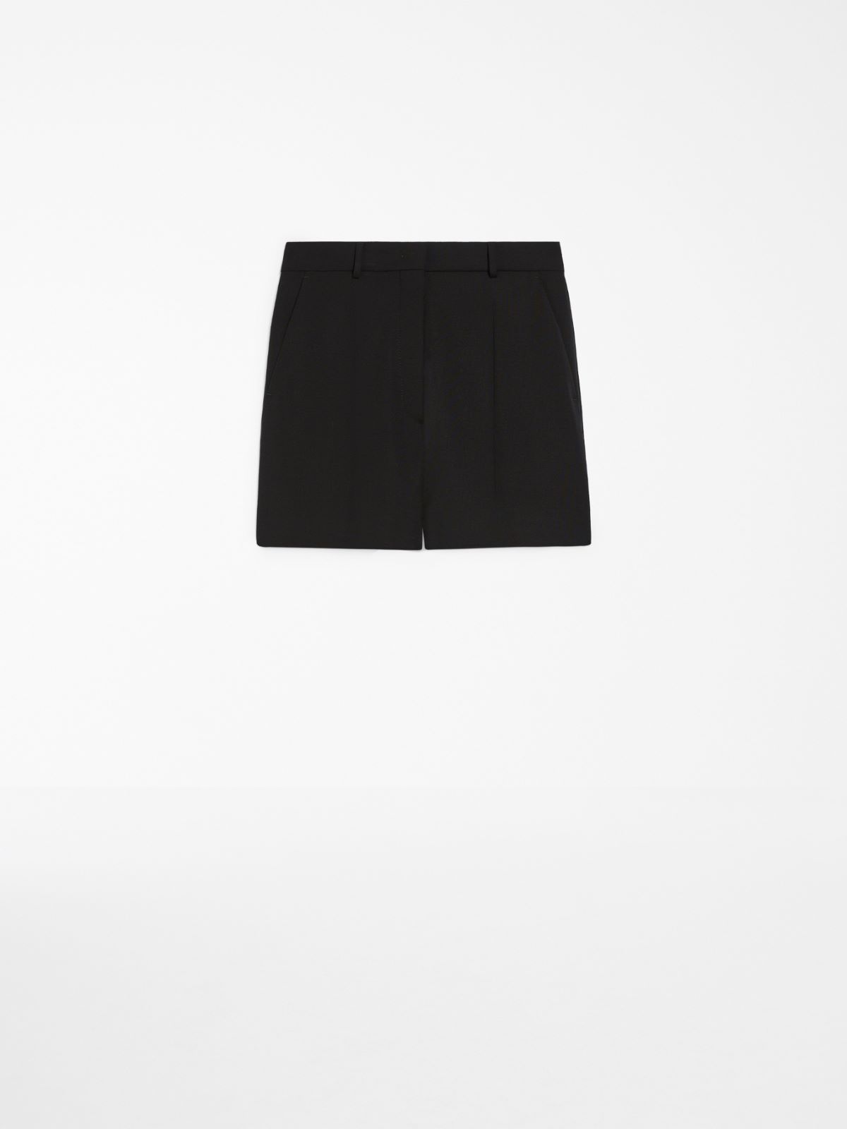 Stretch wool shorts