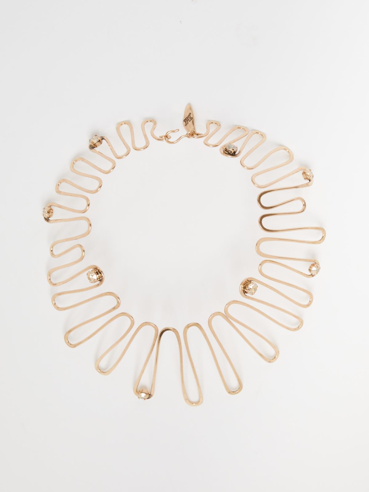 Spring choker