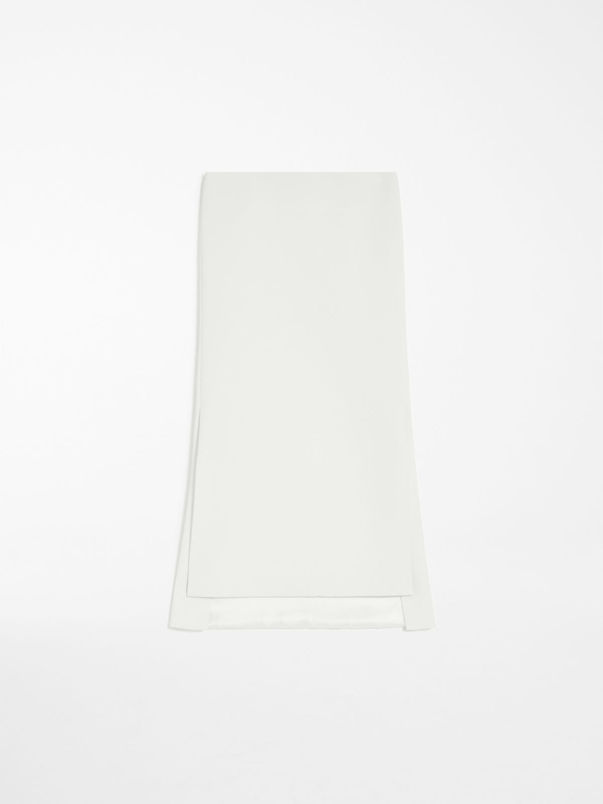 Calf-length skirt with side panels