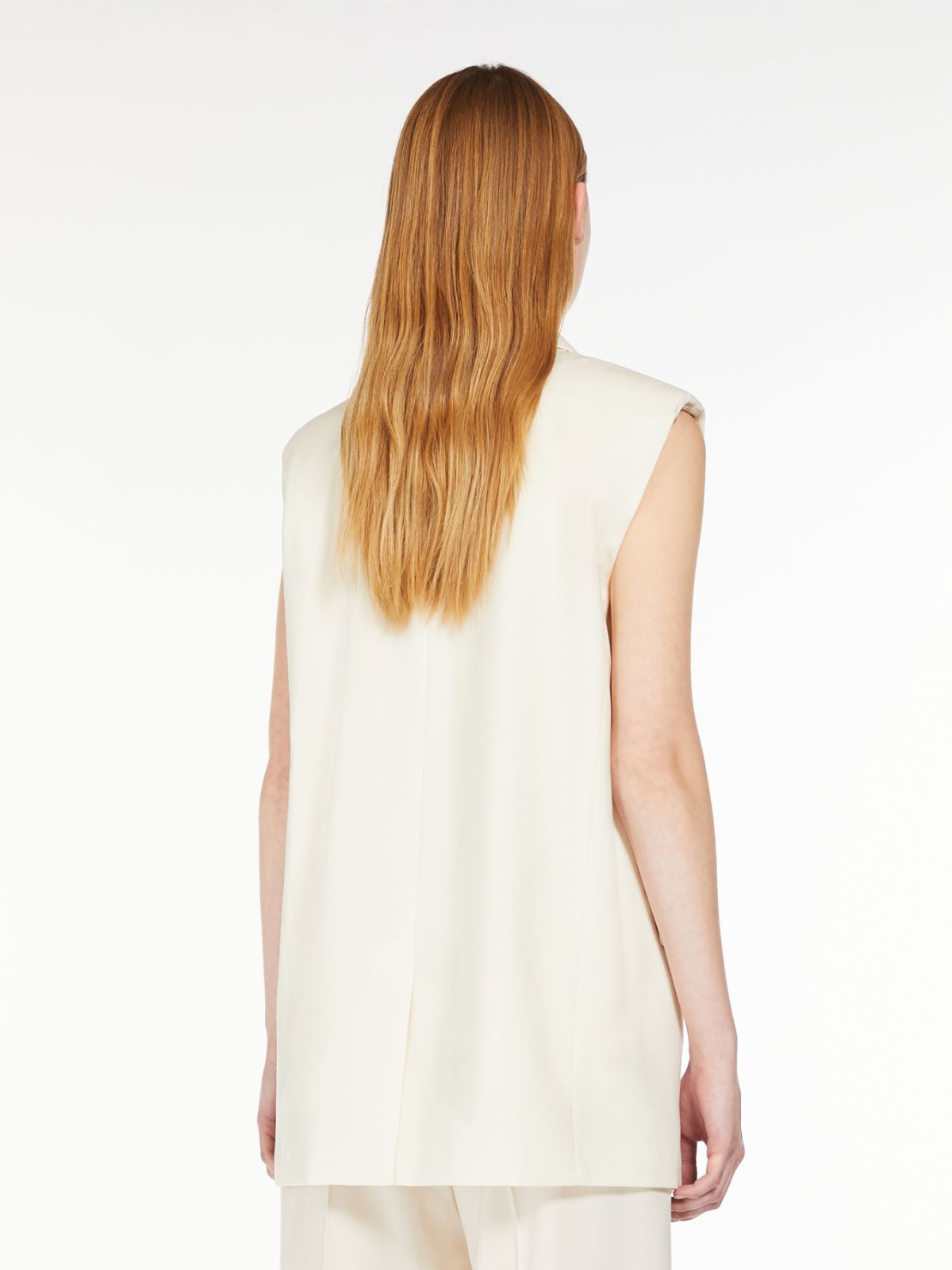 Stretch woollen cloth gilet