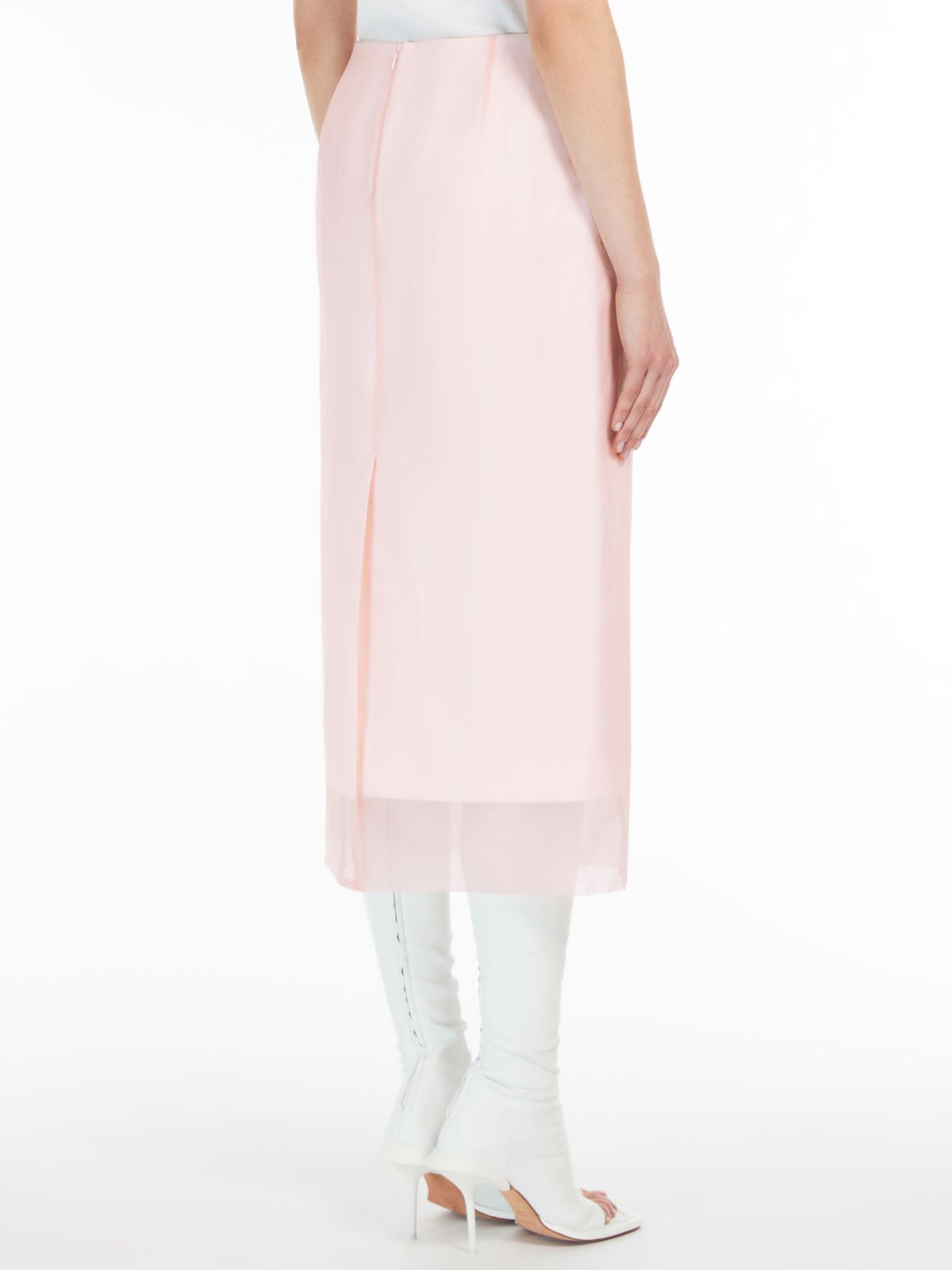 Double-layered skirt