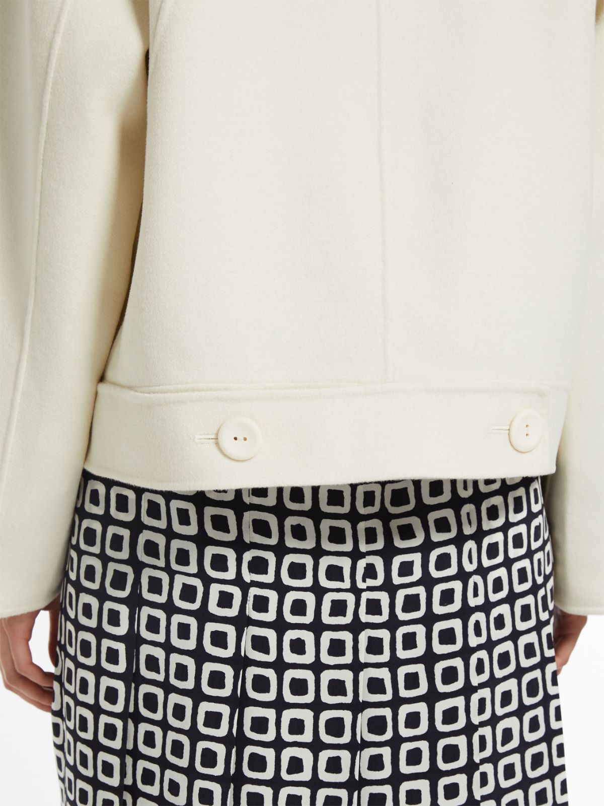 Double-breasted pea coat in wool, silk and cashmere