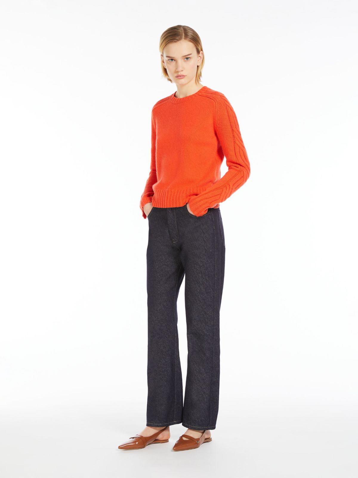 Pure cashmere crew-neck jumper