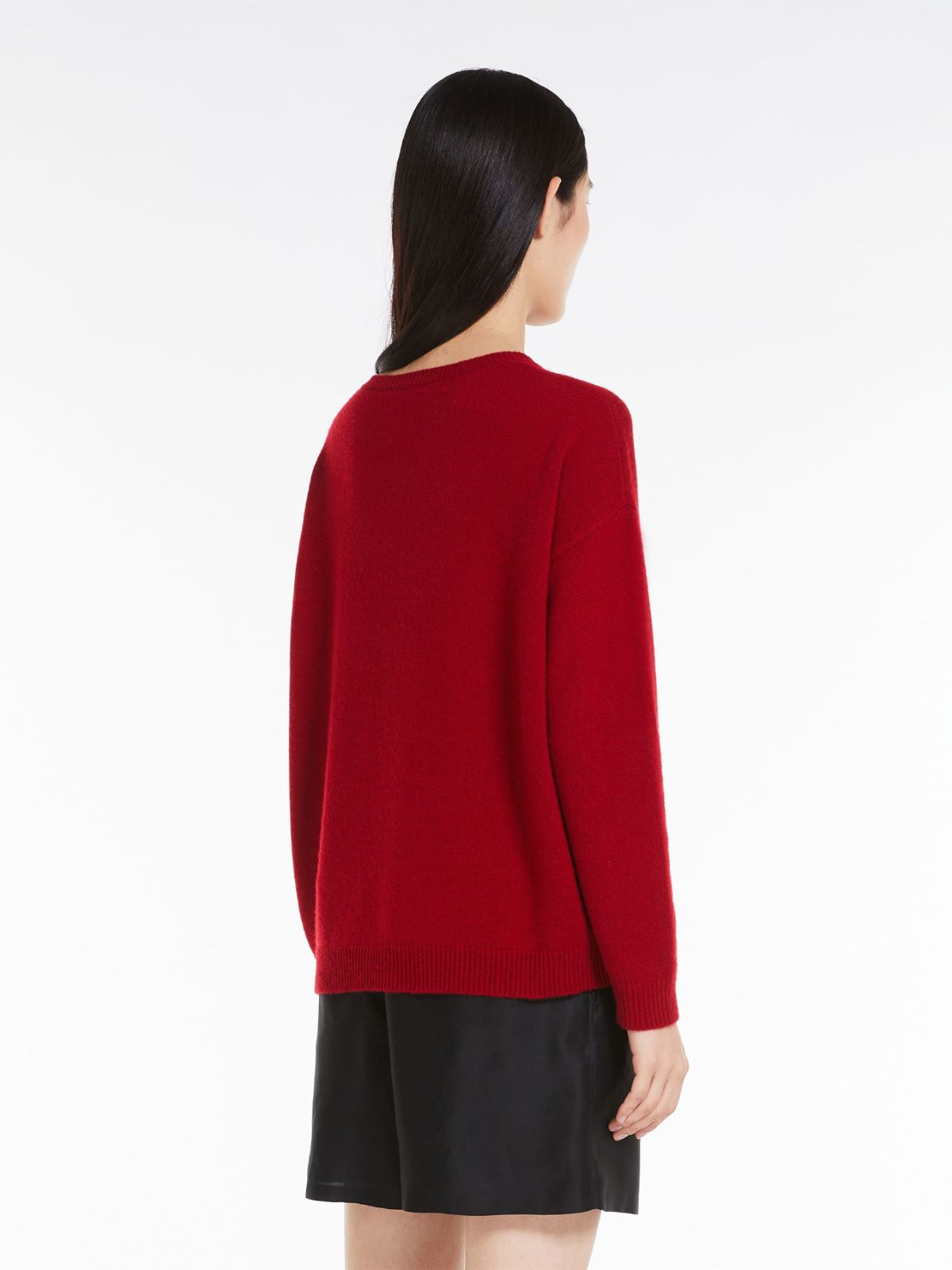 Wool and cashmere knit jumper