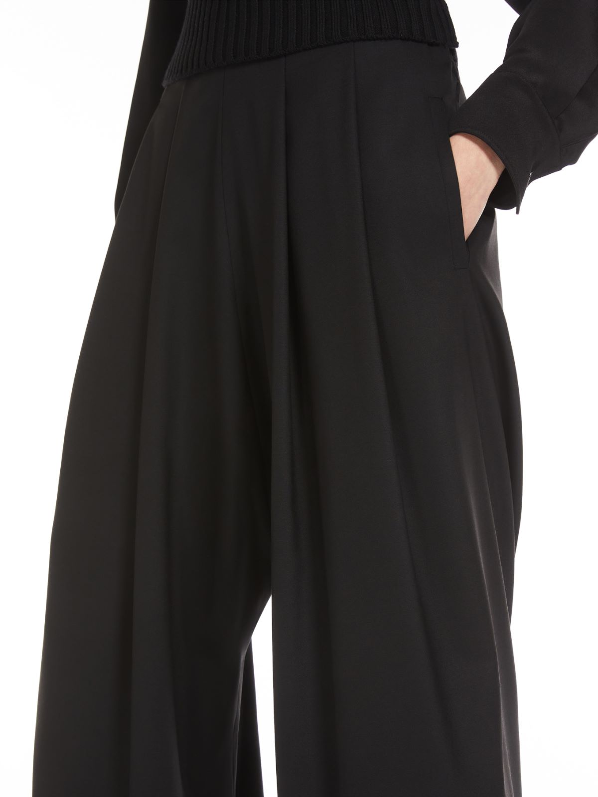 Long stretch wool trousers