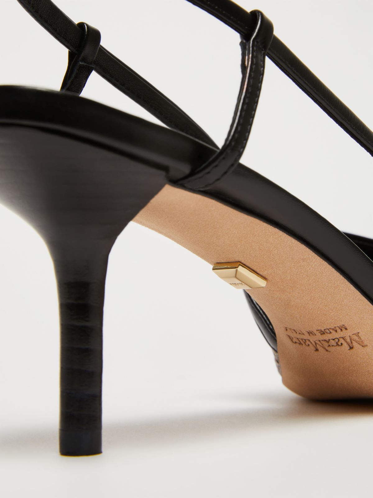 Smooth raffia-effect fabric slingbacks