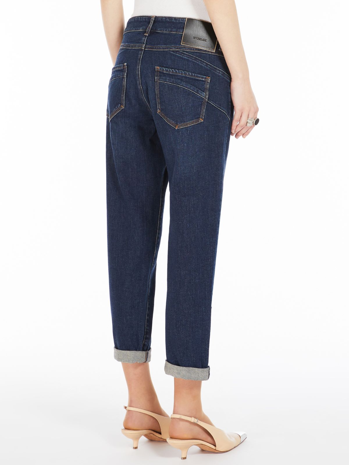 Low-rise cigarette jeans