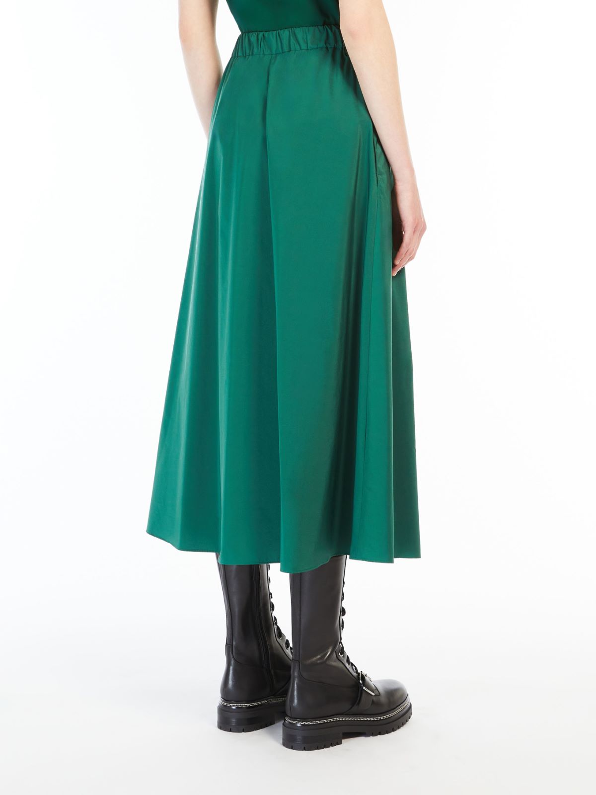 Full taffeta skirt
