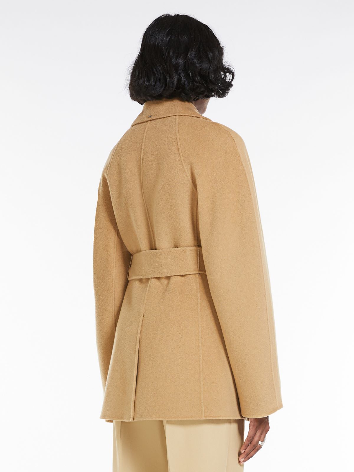 Short, cashmere blend wrap coat