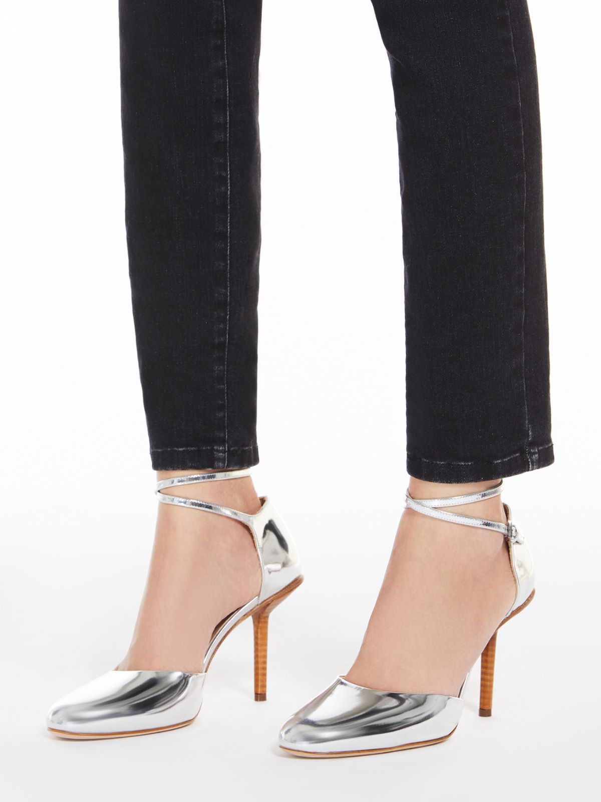 Mary Jane leather pumps