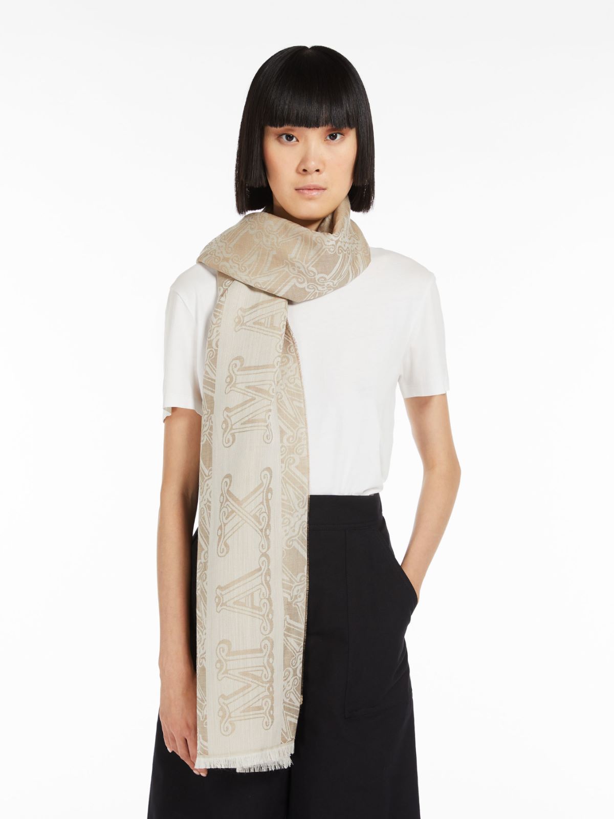 Jacquard-knit wool, silk and linen stole