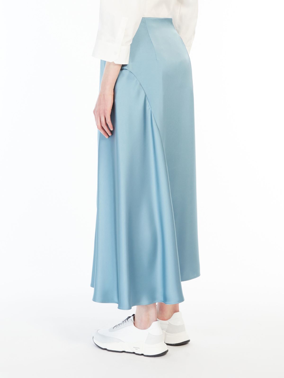 Fluid satin skirt