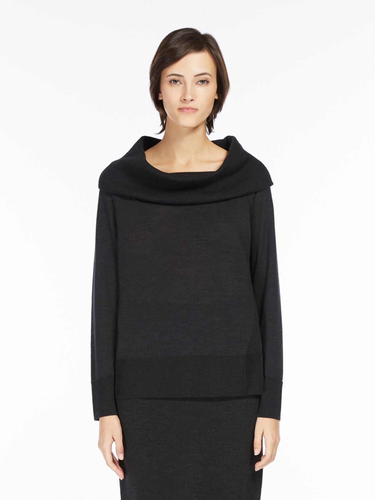 Wool off-the-shoulder jumper