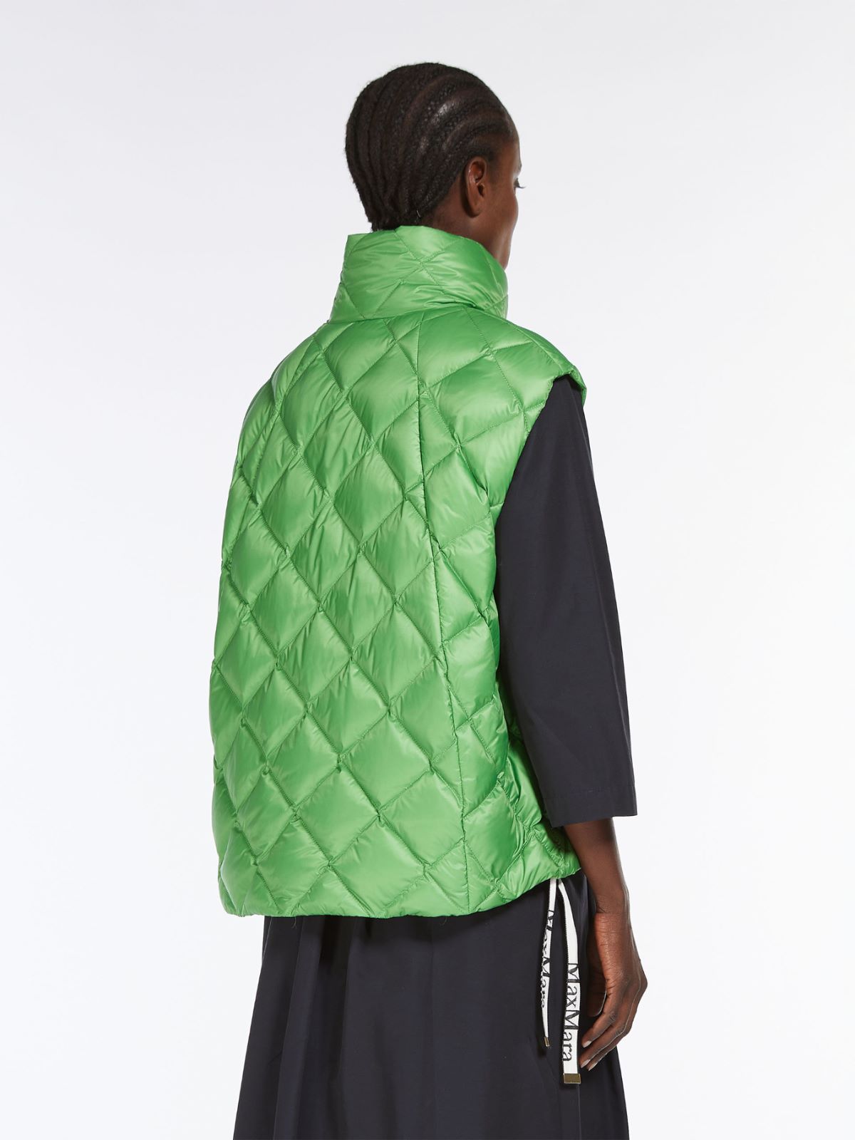 Water-resistant technical canvas gilet