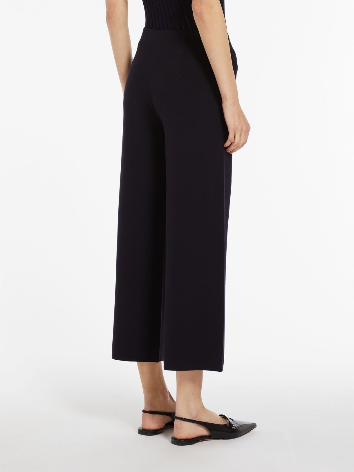 Cropped viscose trousers