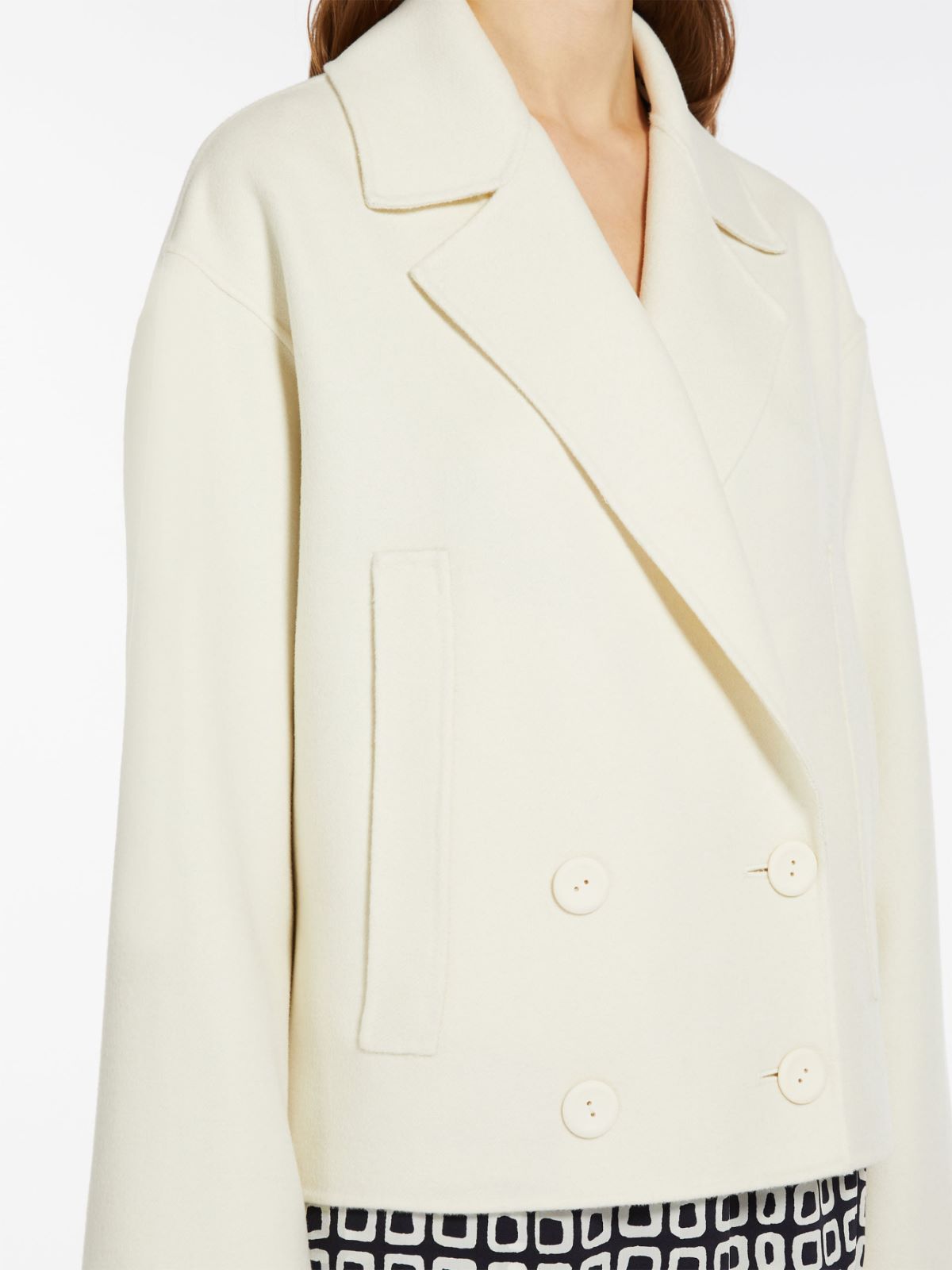 Double-breasted pea coat in wool, silk and cashmere