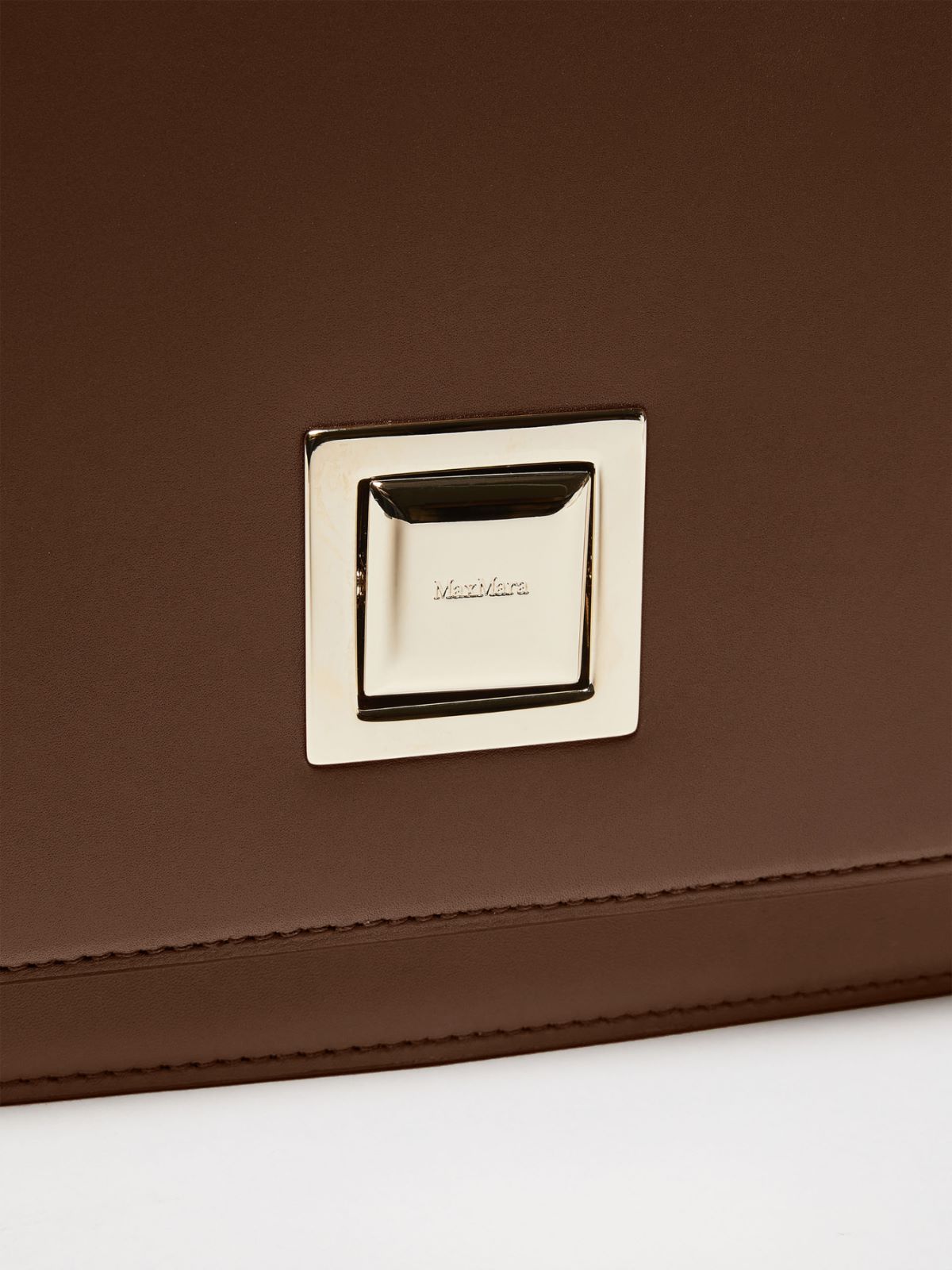 Medium leather MM Bag