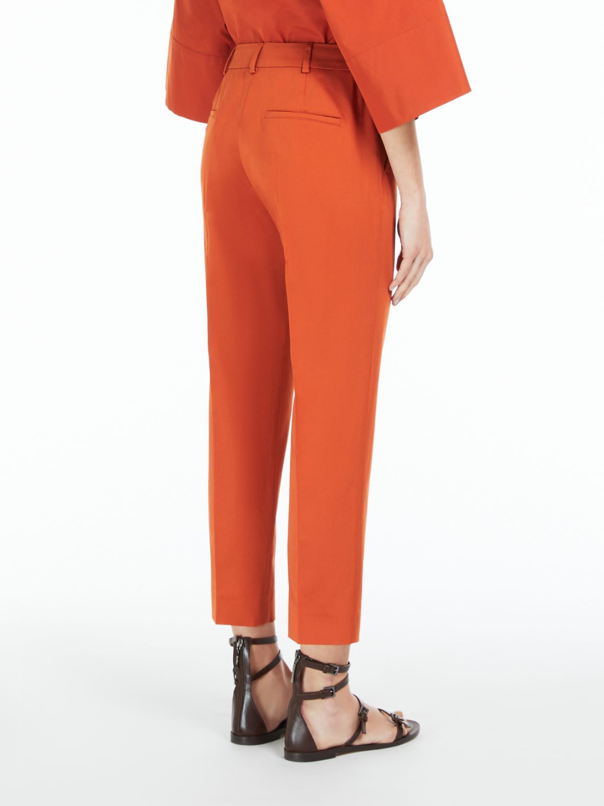 Stretch satin cropped trousers