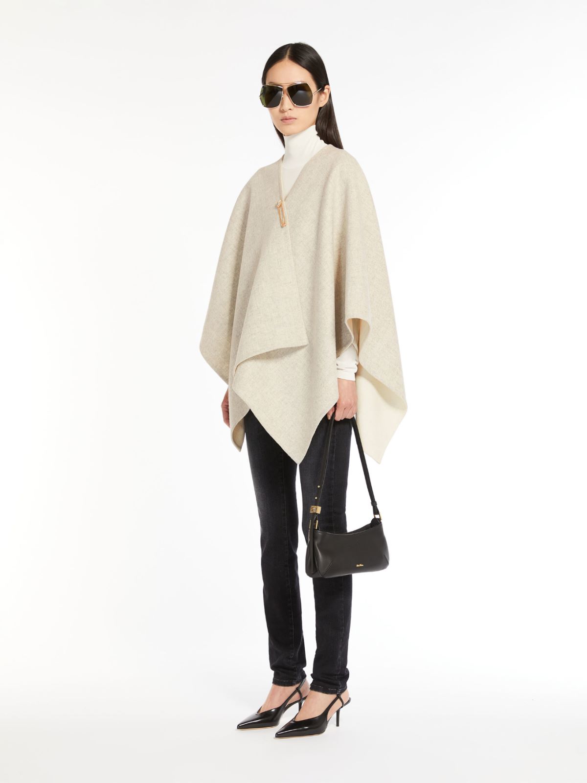 Reversible alpaca cape