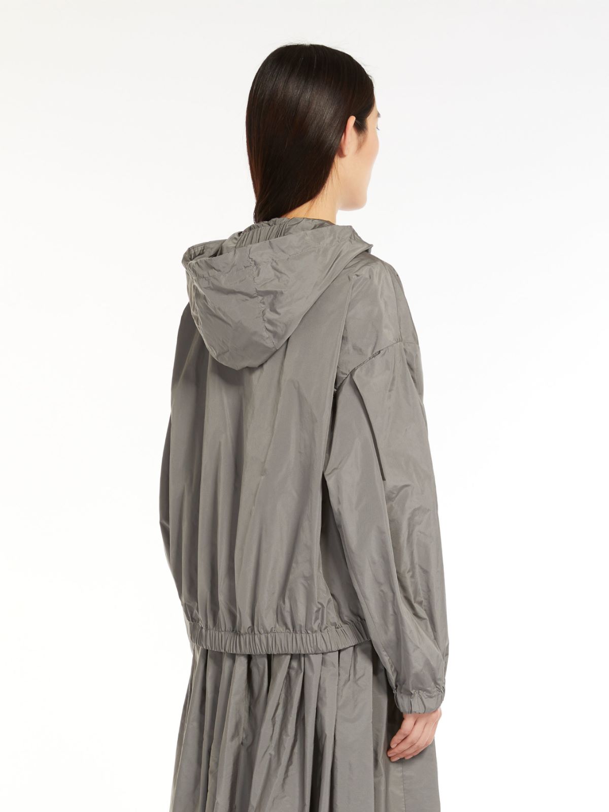 Short parka in water-resistant taffeta