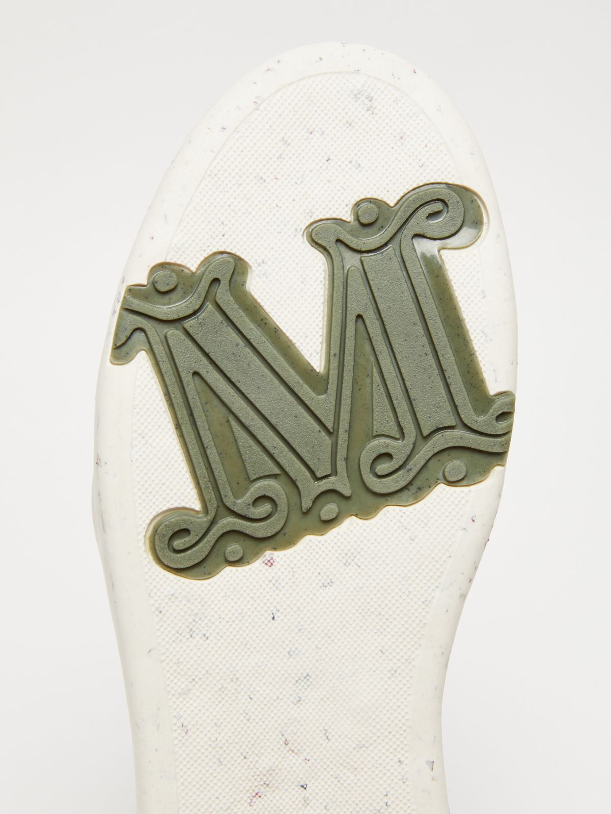 ActiveGreen trainers in chrome-free leather