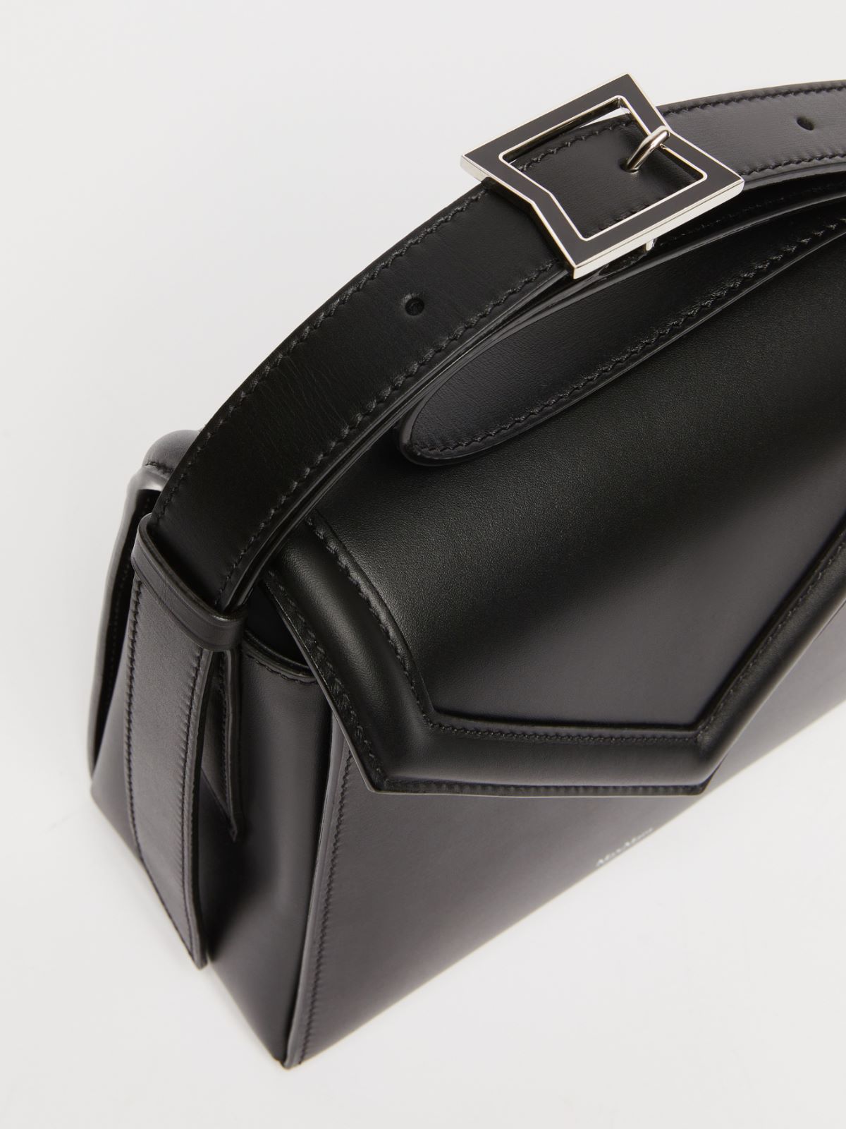 Smooth leather crossbody MM Bag