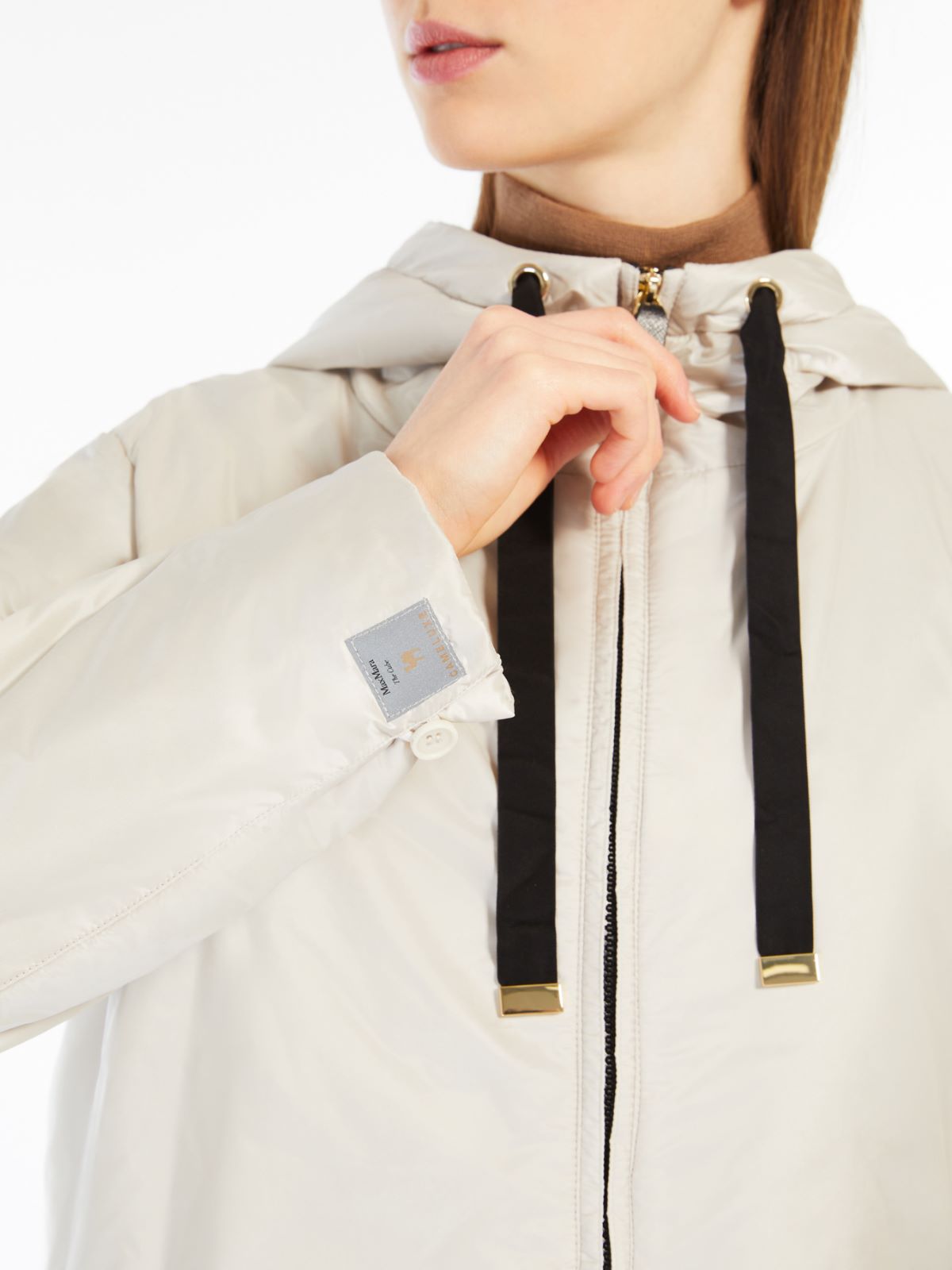 Water-repellent technical canvas travel sweatshirt