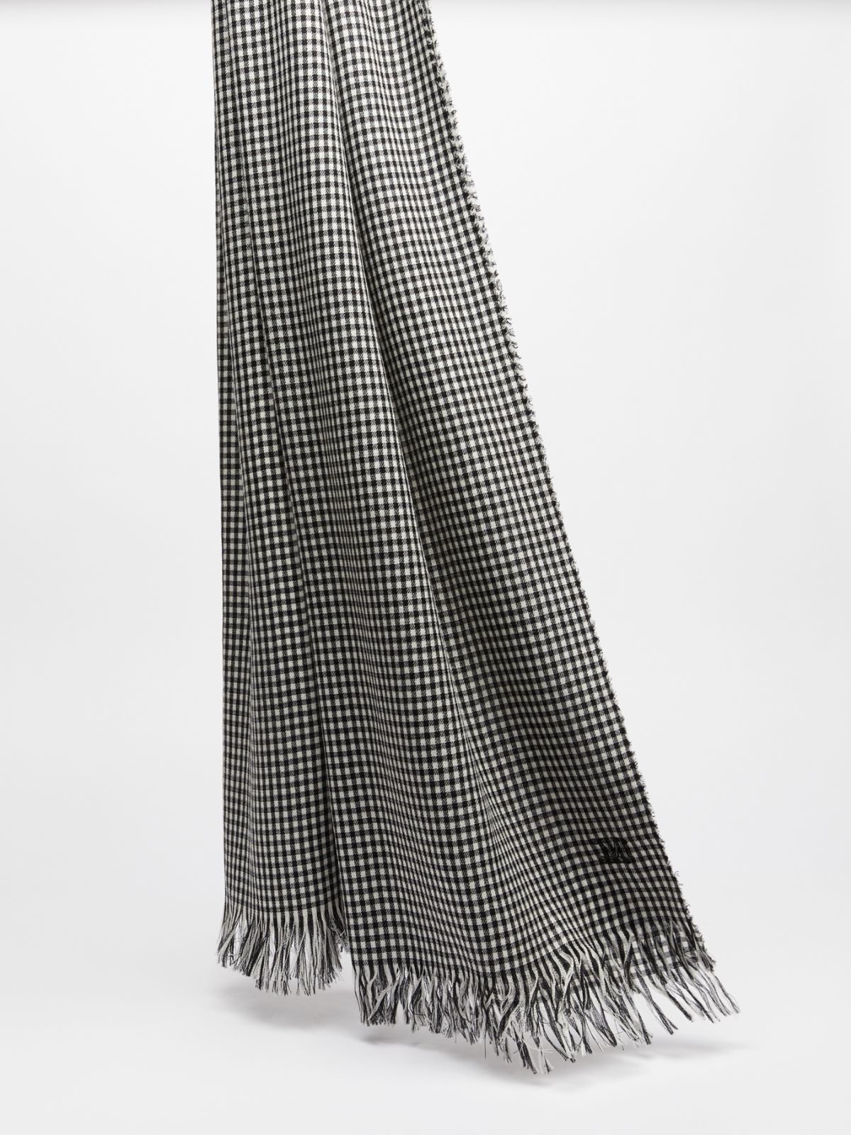 Gingham cashmere stole