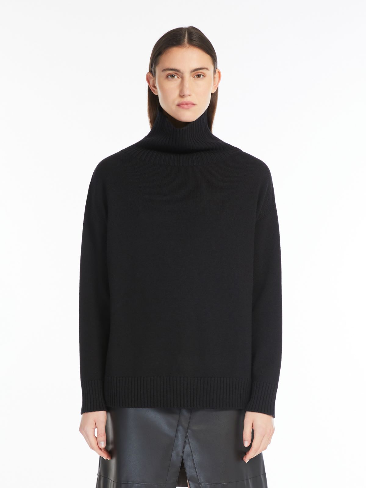 Soft wool knit jumper