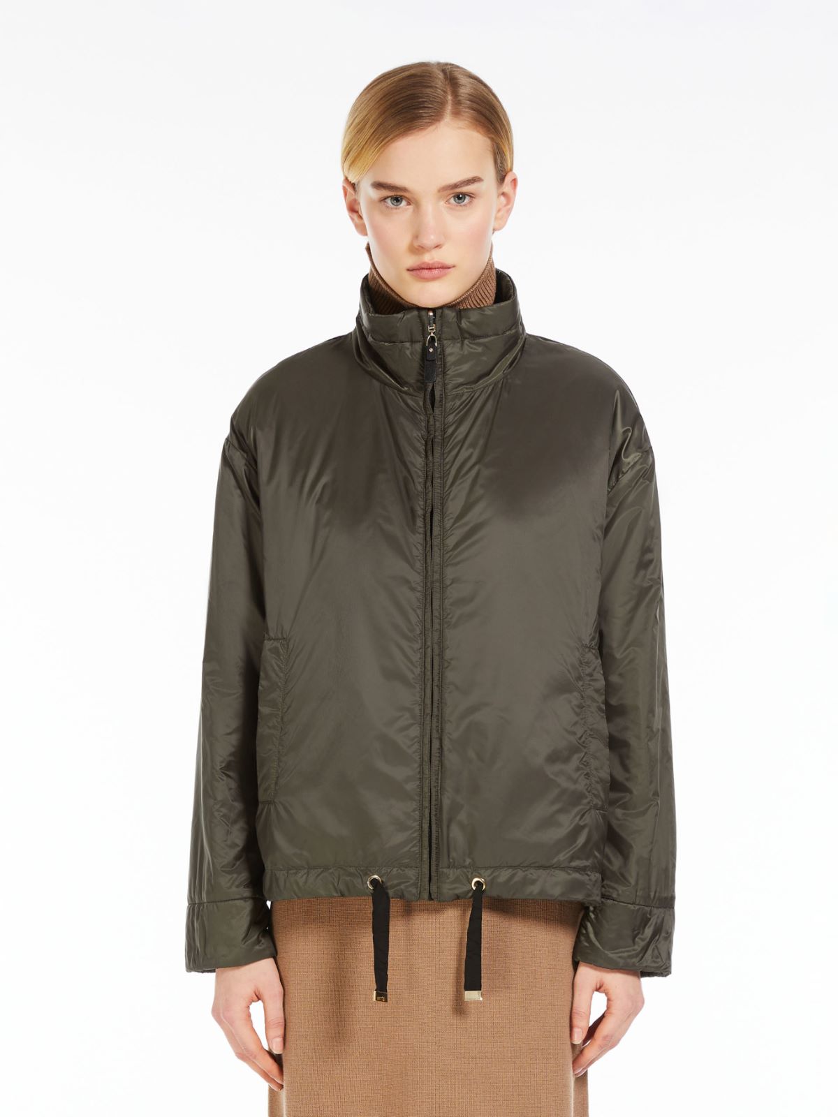 Reversible jacket in water-resistant technical canvas