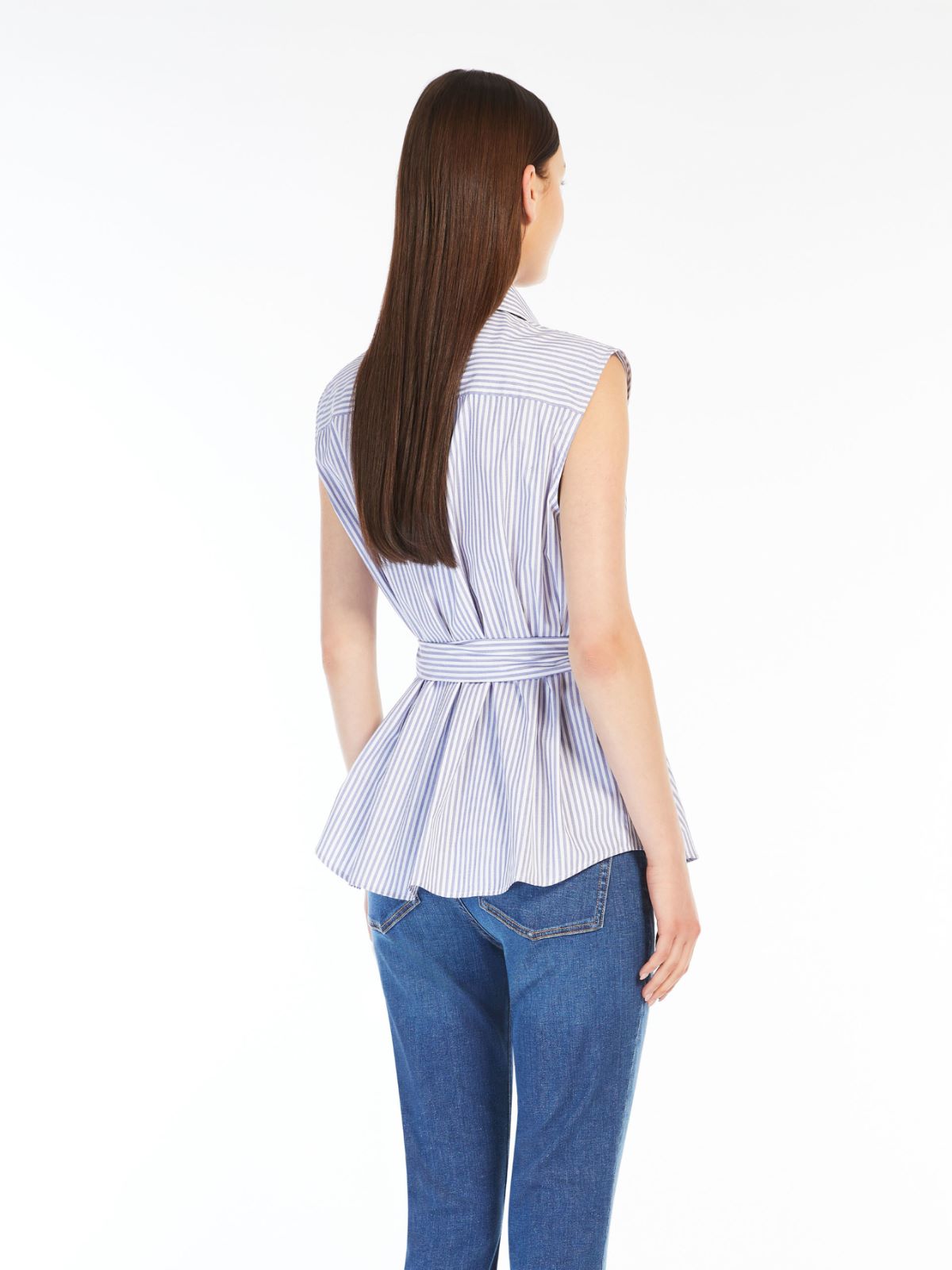 Sleeveless poplin shirt