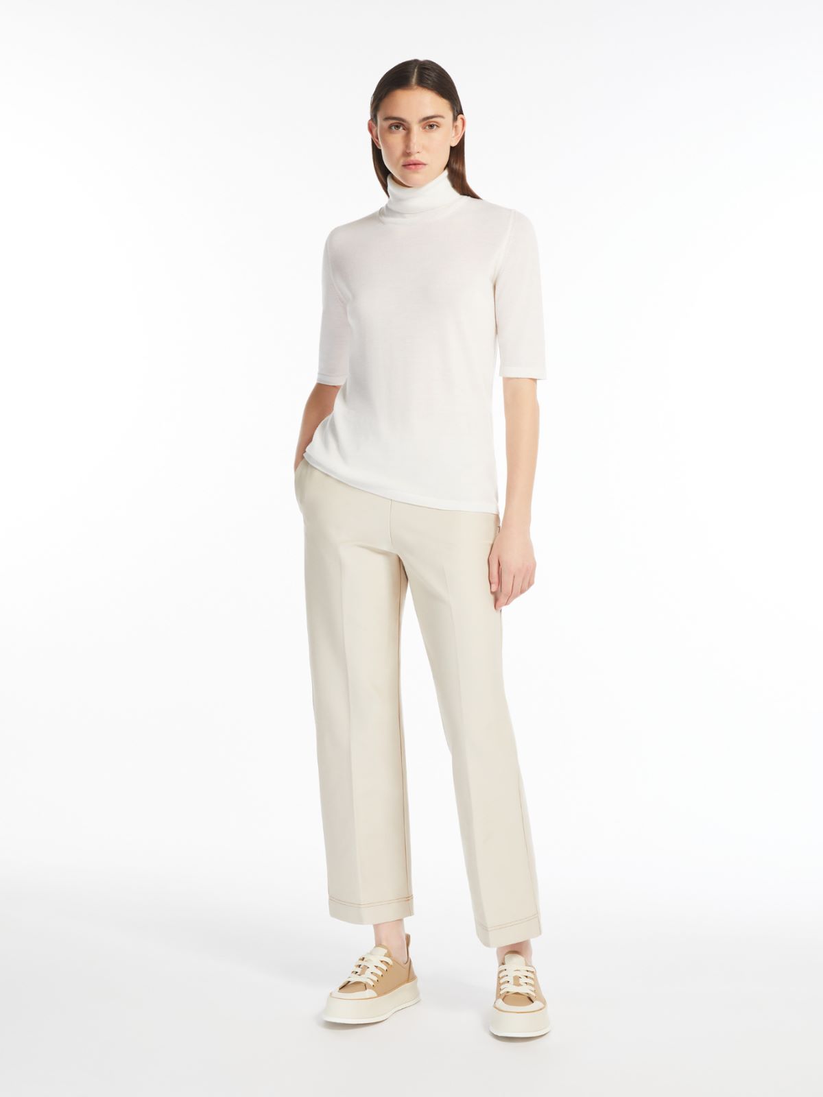 Turtleneck wool jumper